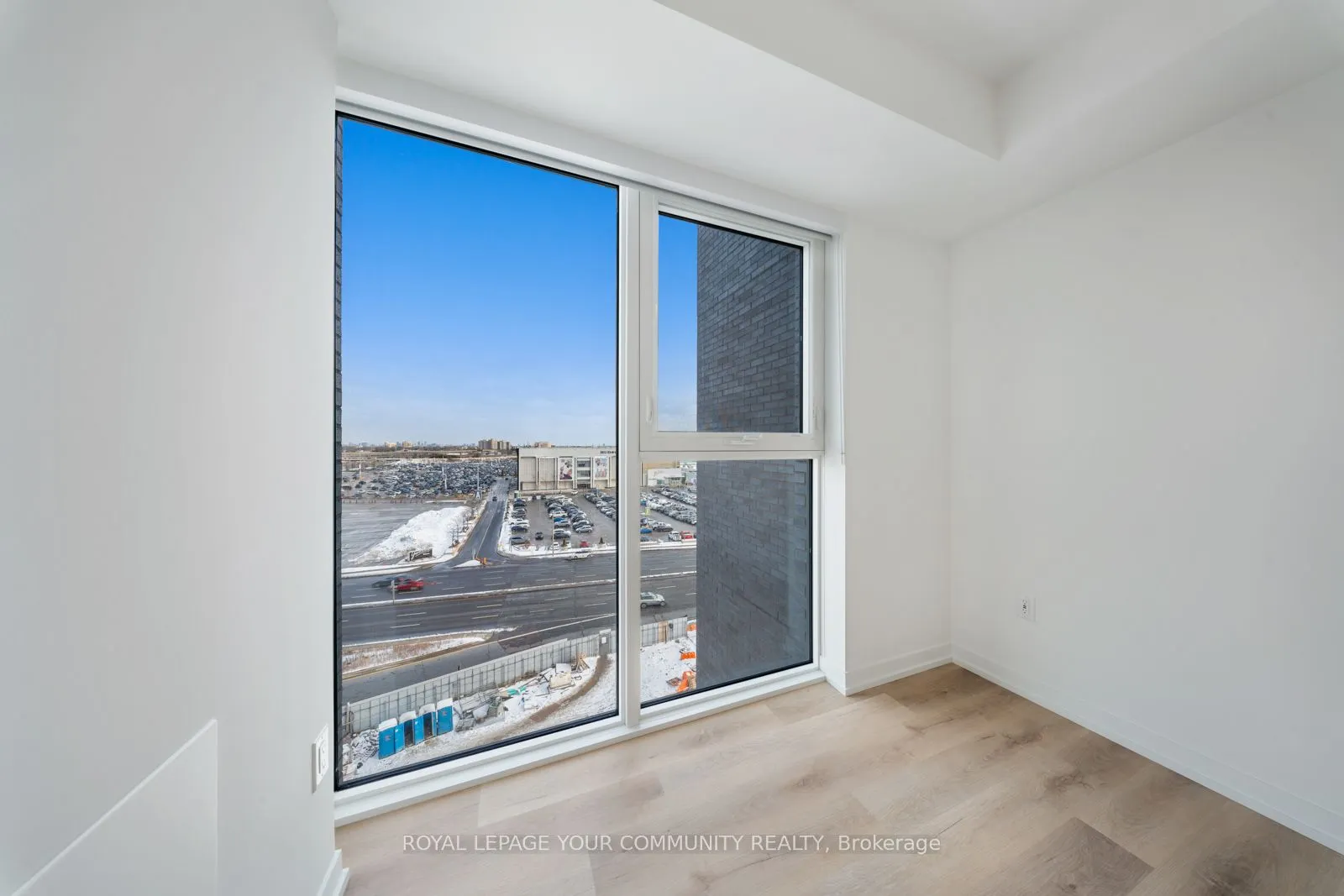 5 York Garden Way, #602
