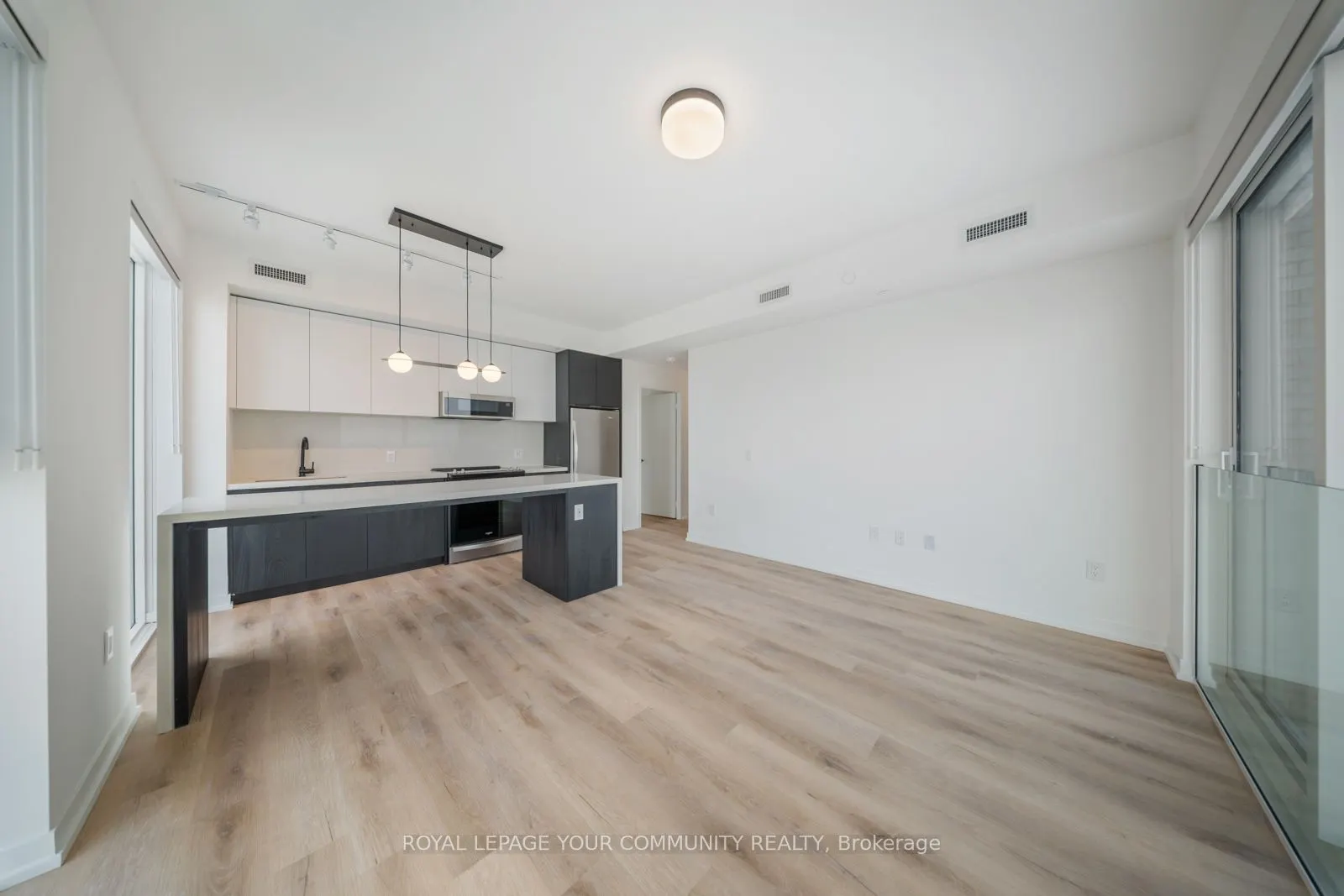 5 York Garden Way, #602