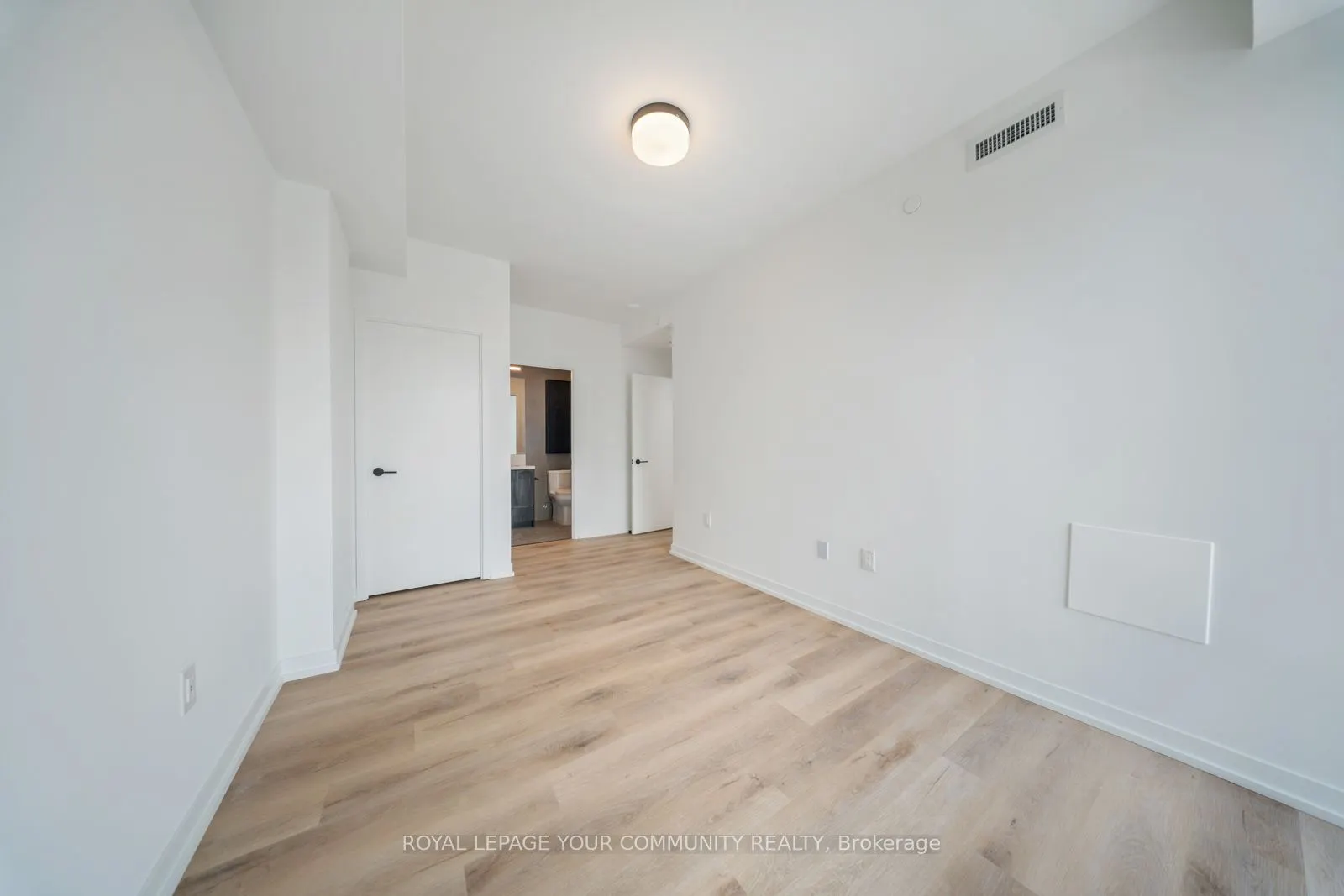 5 York Garden Way, #602