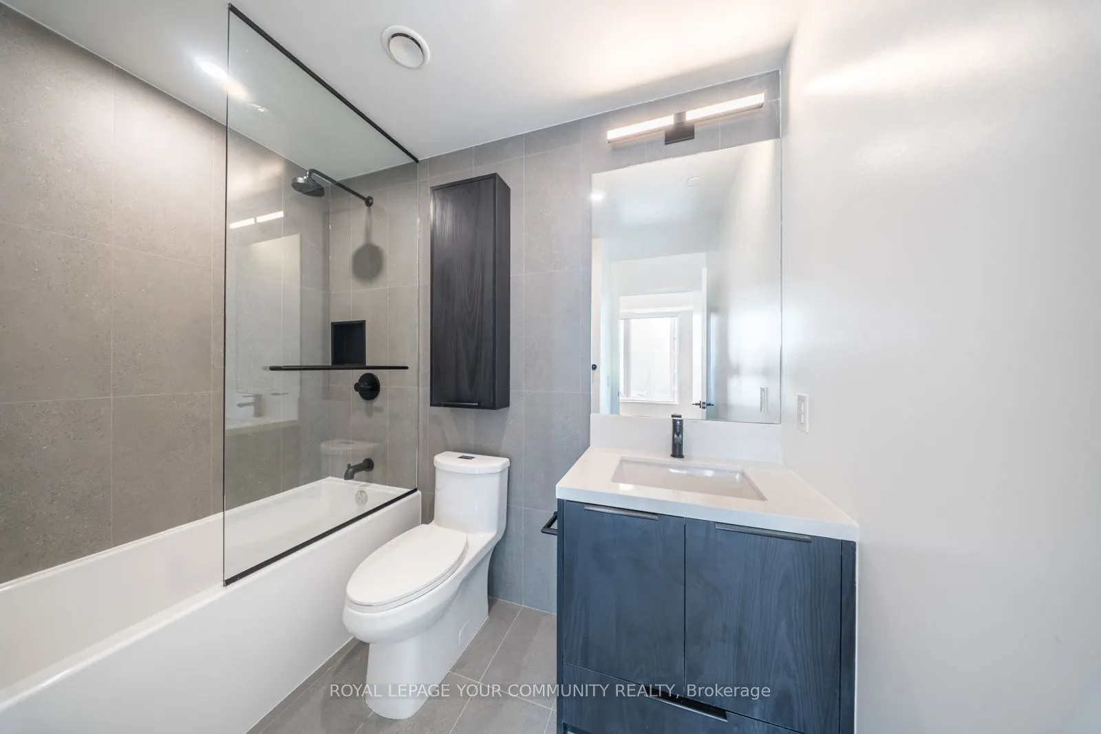 5 York Garden Way, #711