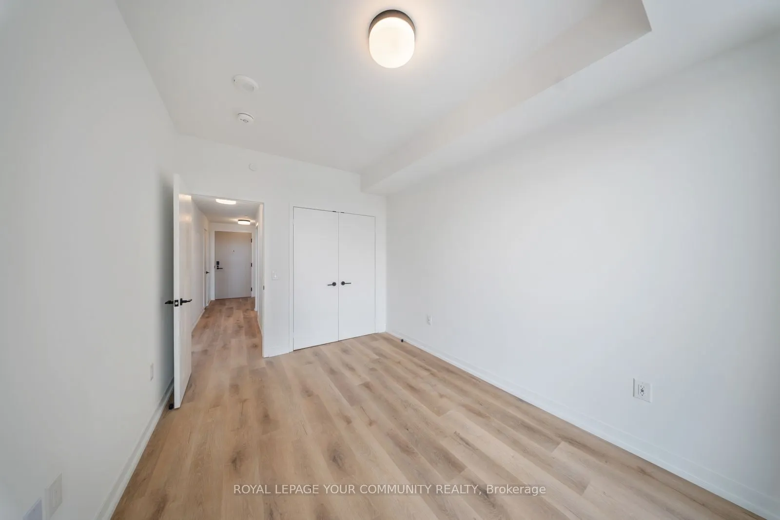 5 York Garden Way, #711
