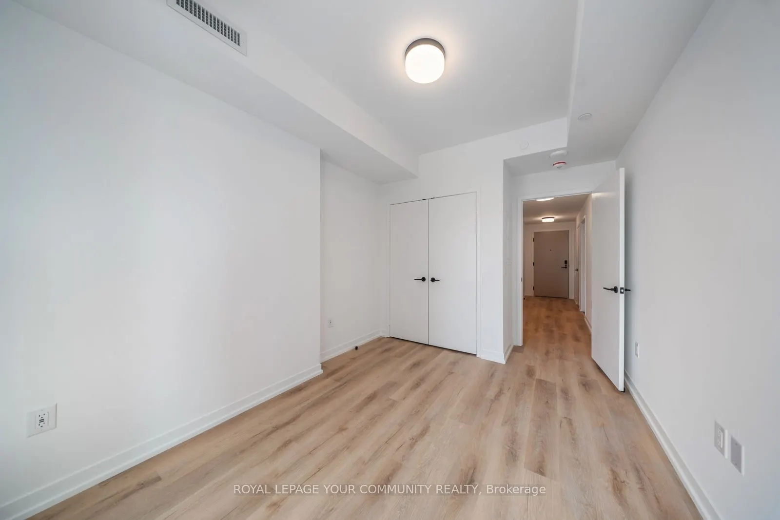 5 York Garden Way, #711