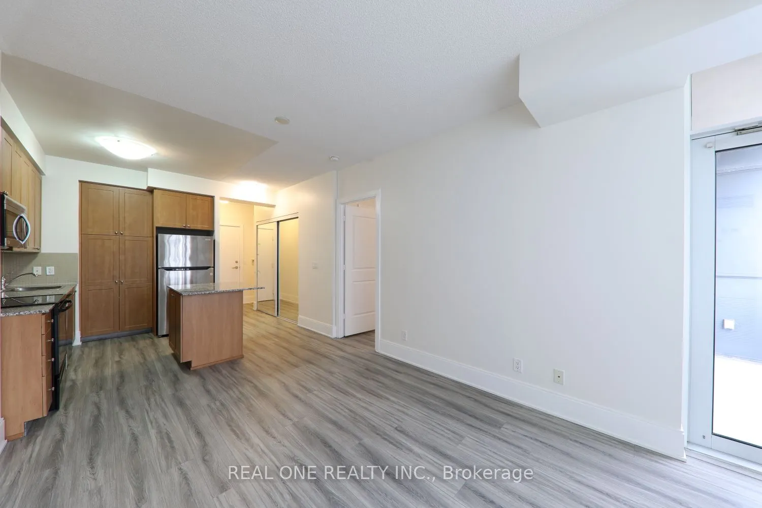 330 Burnhamthorpe Road W, #2708