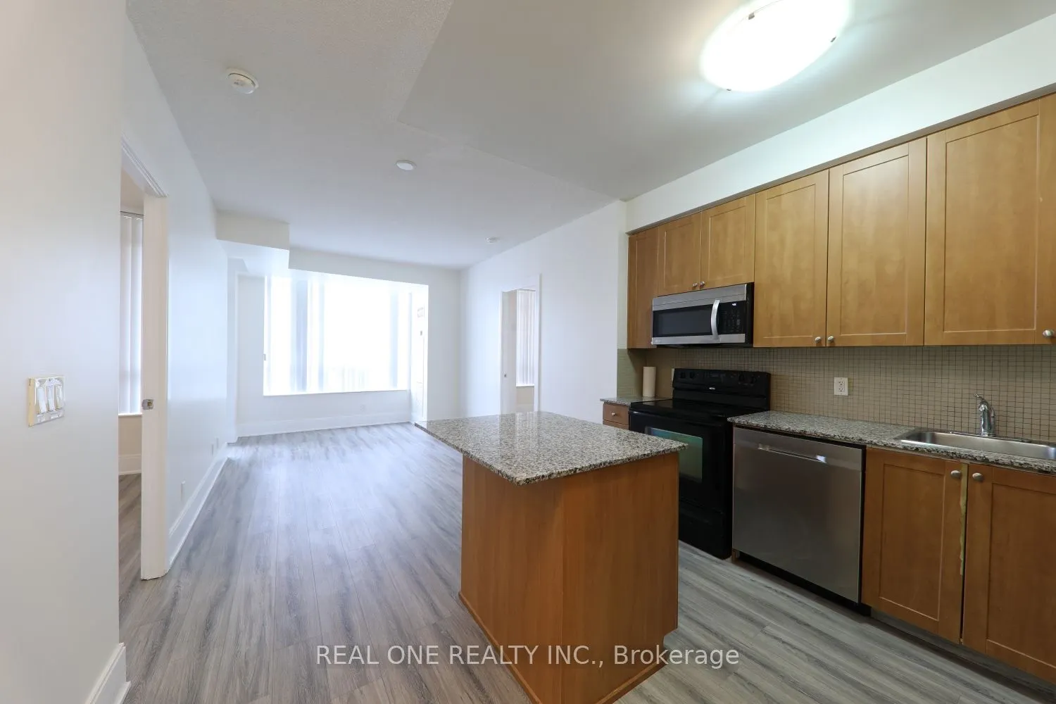 330 Burnhamthorpe Road W, #2708