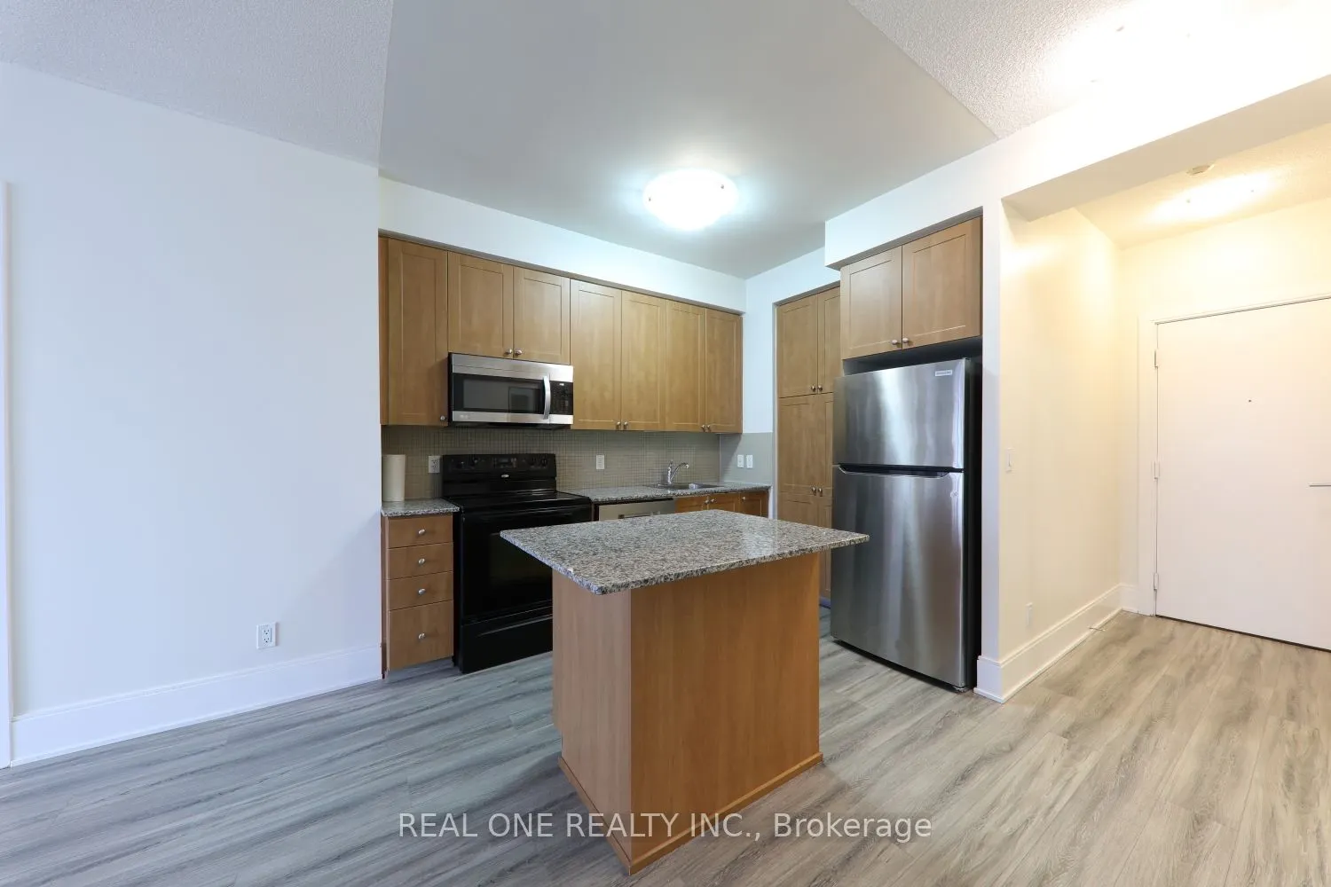 330 Burnhamthorpe Road W, #2708