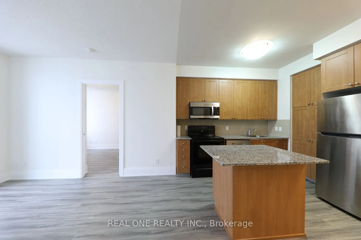330 Burnhamthorpe Road W, #2708