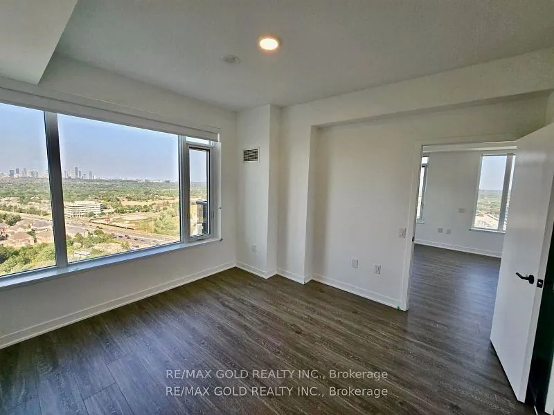2495 Eglinton Avenue W, #1903