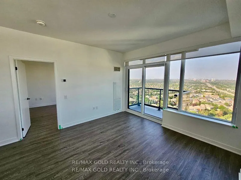 2495 Eglinton Avenue W, #1903