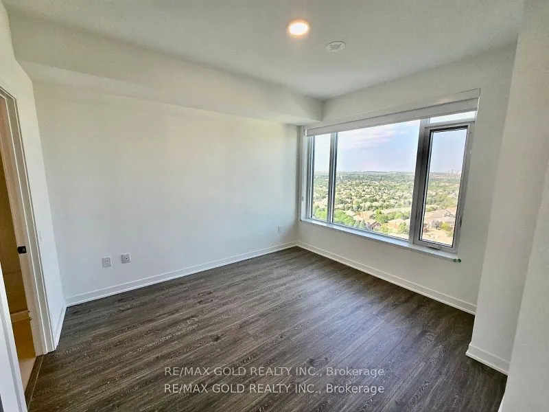 2495 Eglinton Avenue W, #1903