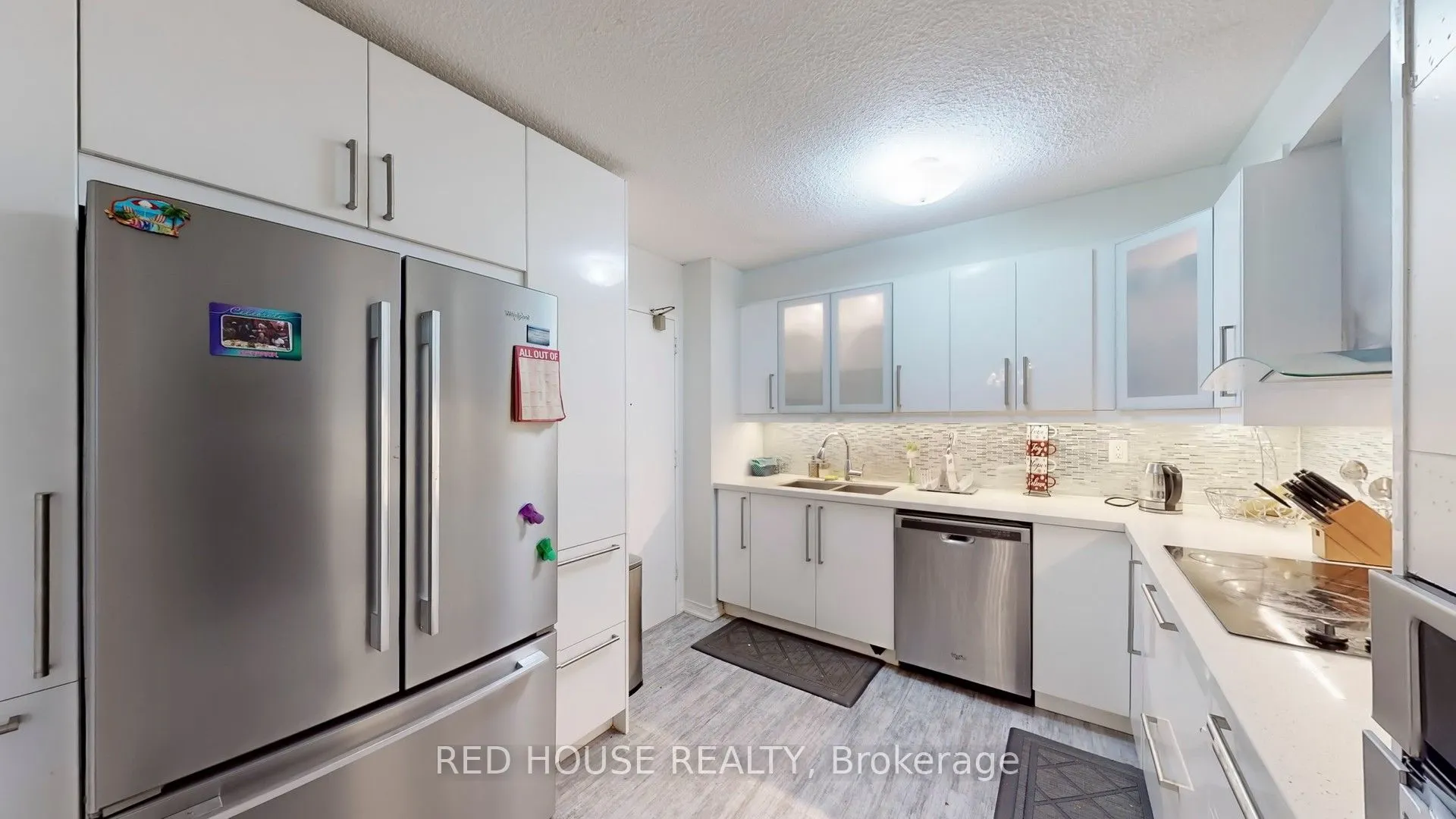 50 Mississauga Valley Boulevard, #413