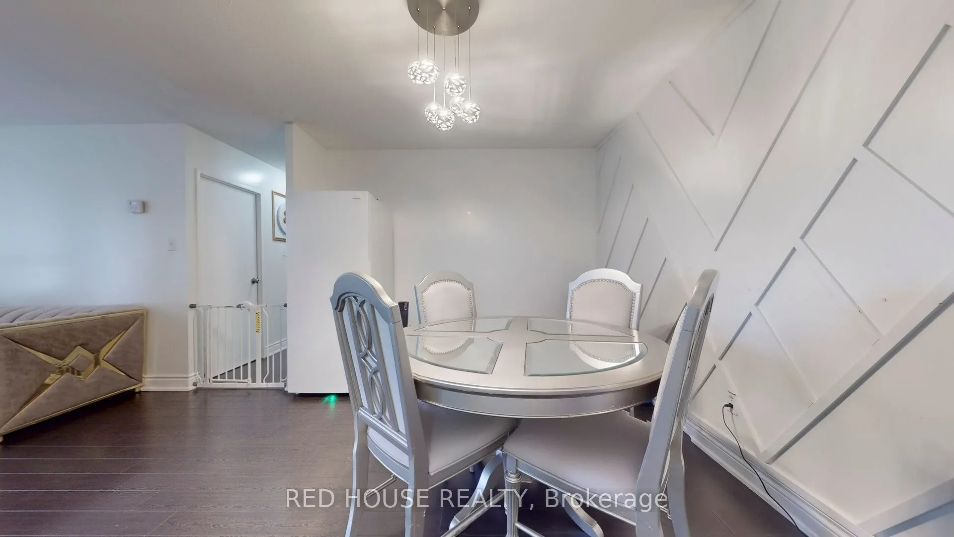 50 Mississauga Valley Boulevard, #413