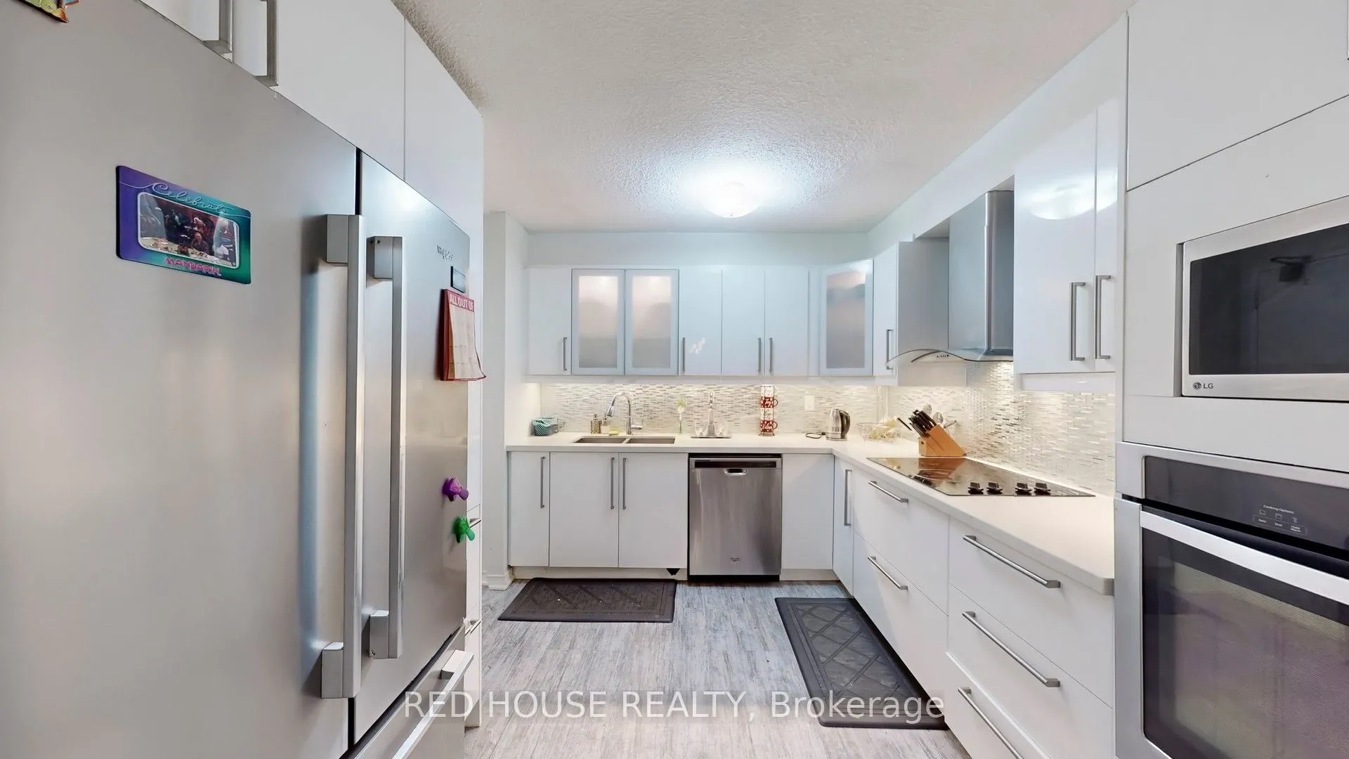 50 Mississauga Valley Boulevard, #413