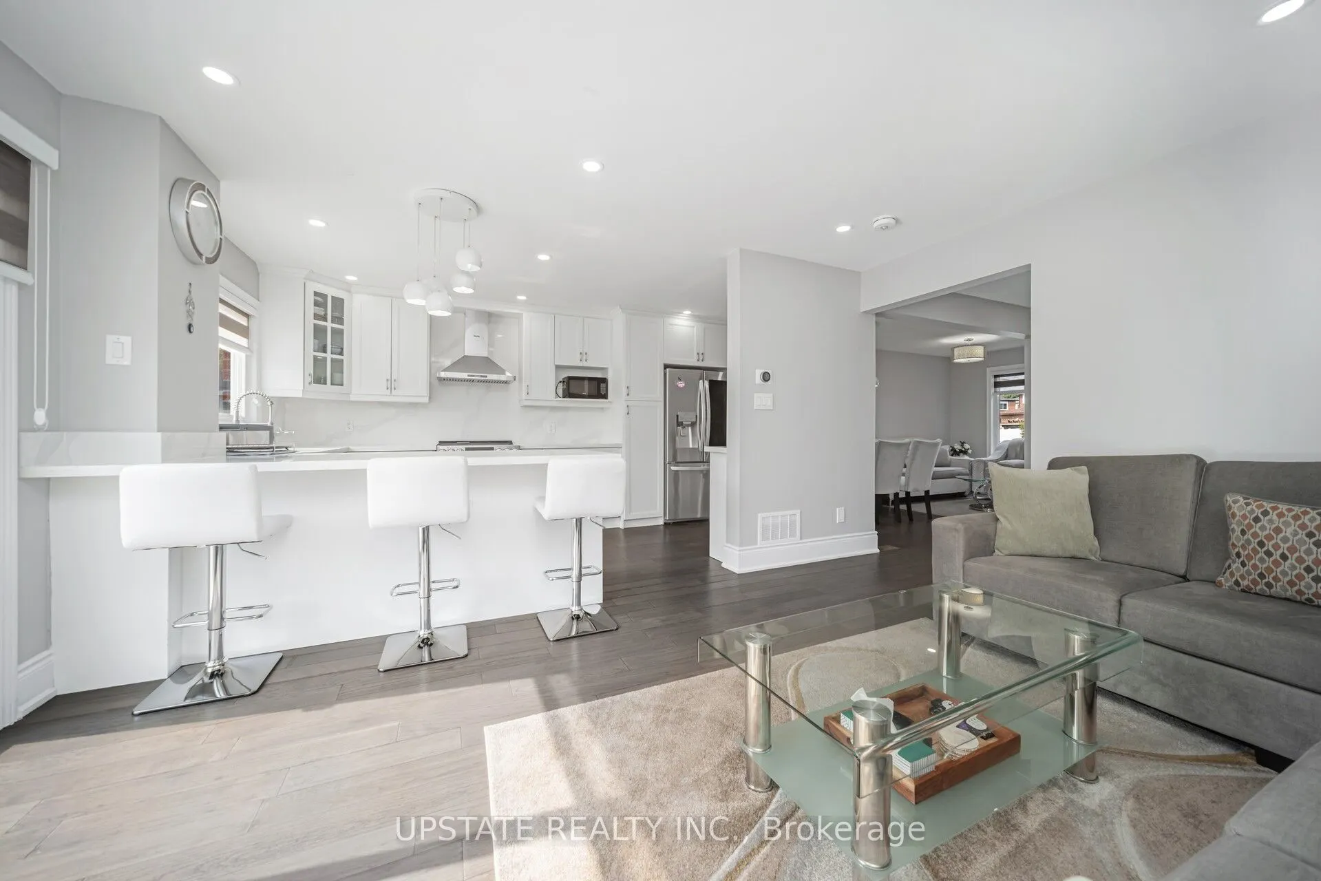 2 Trewartha Crescent
