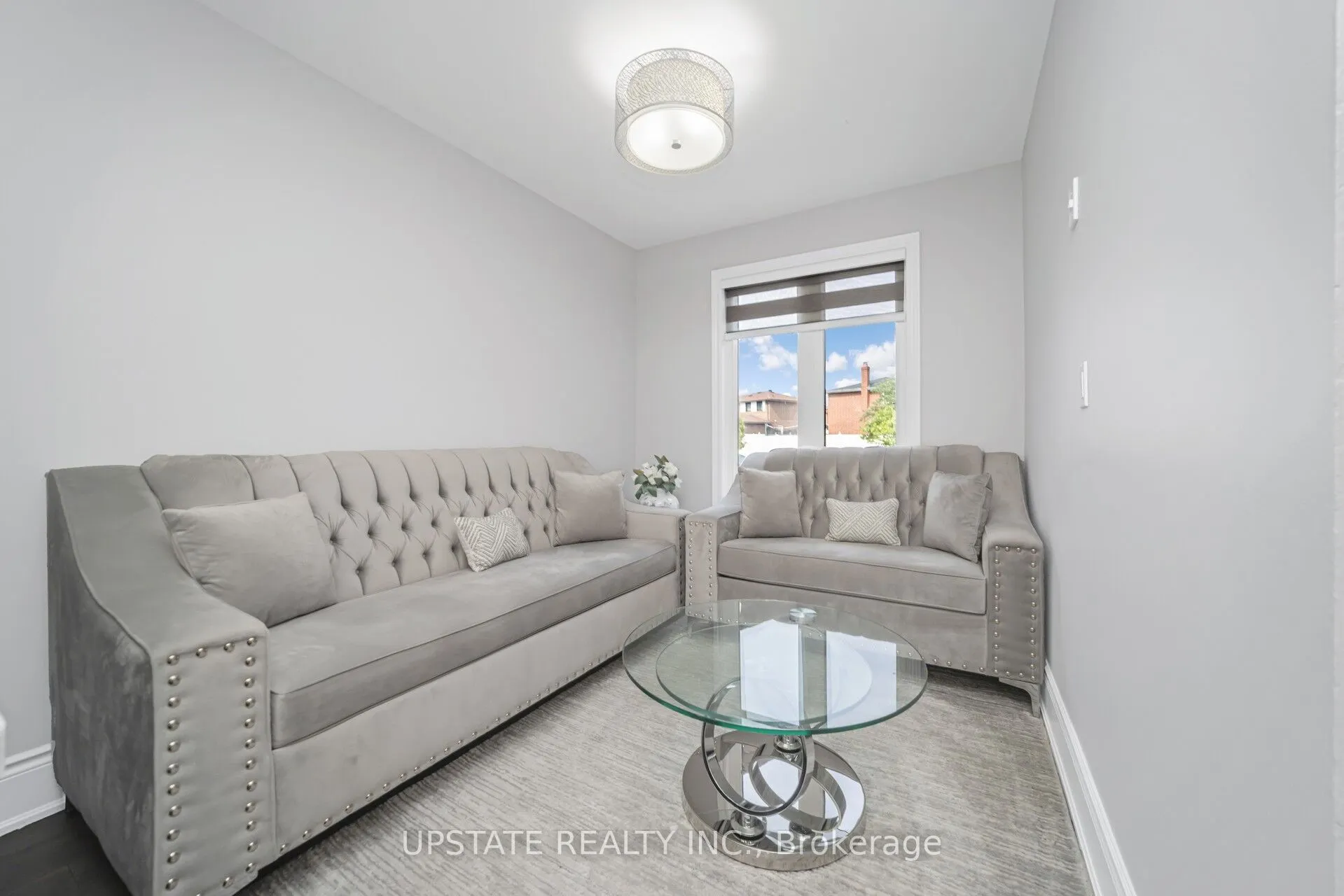 2 Trewartha Crescent