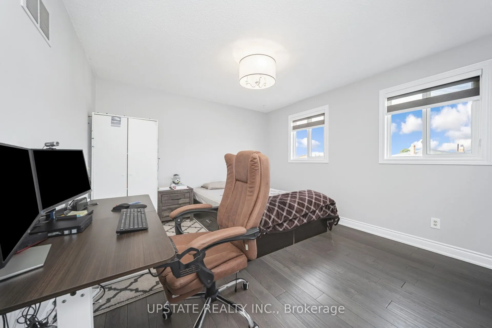 2 Trewartha Crescent
