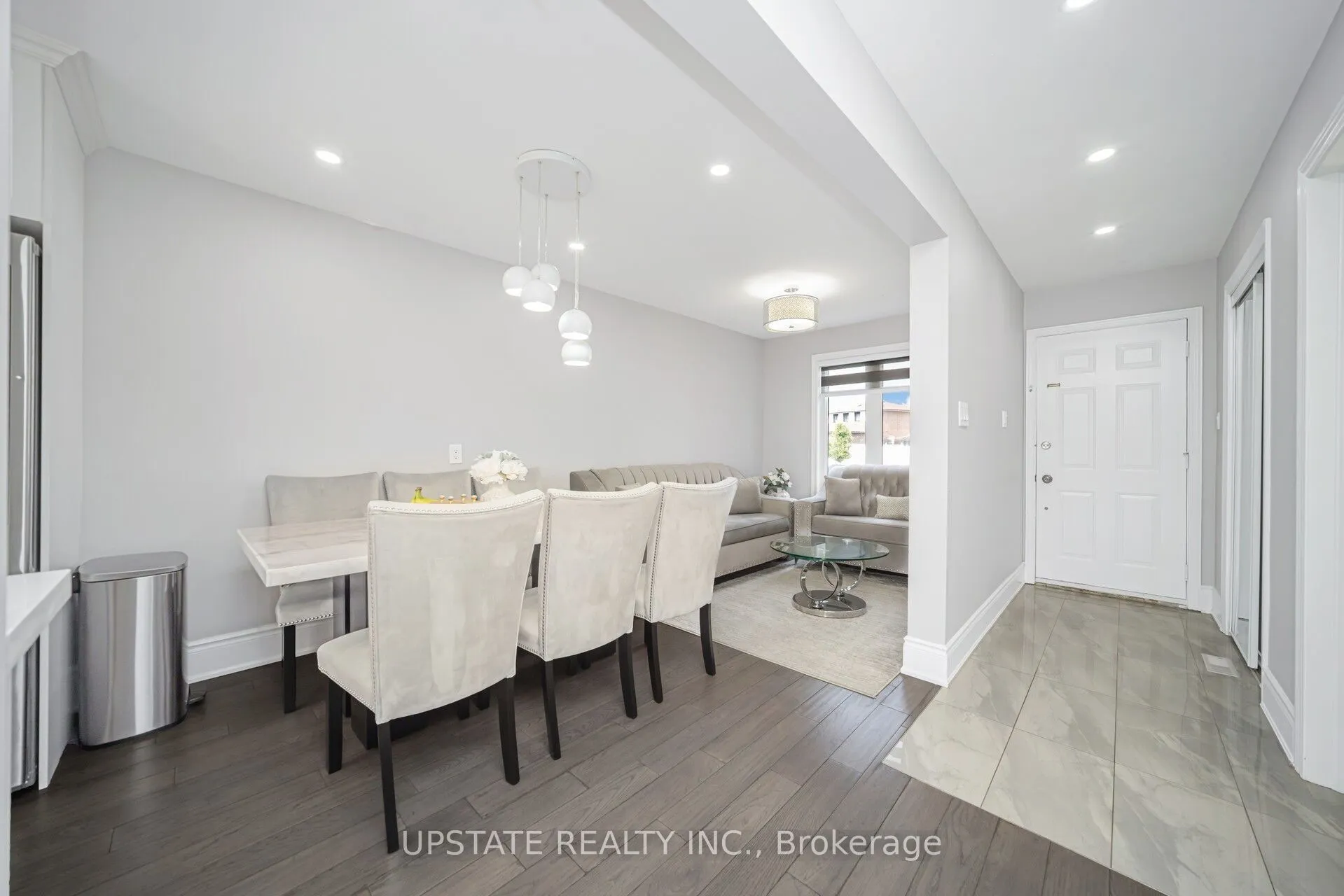 2 Trewartha Crescent