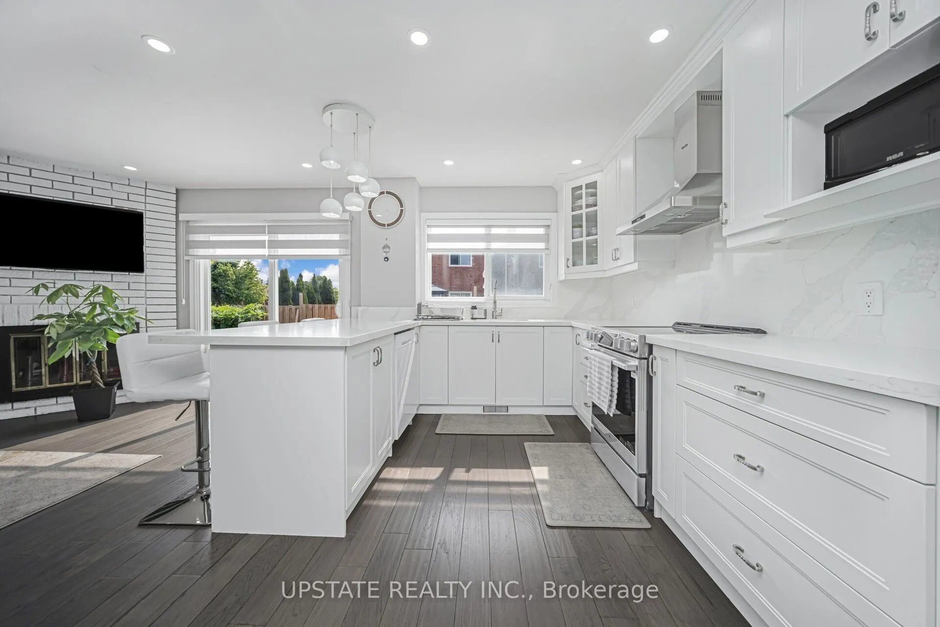 2 Trewartha Crescent