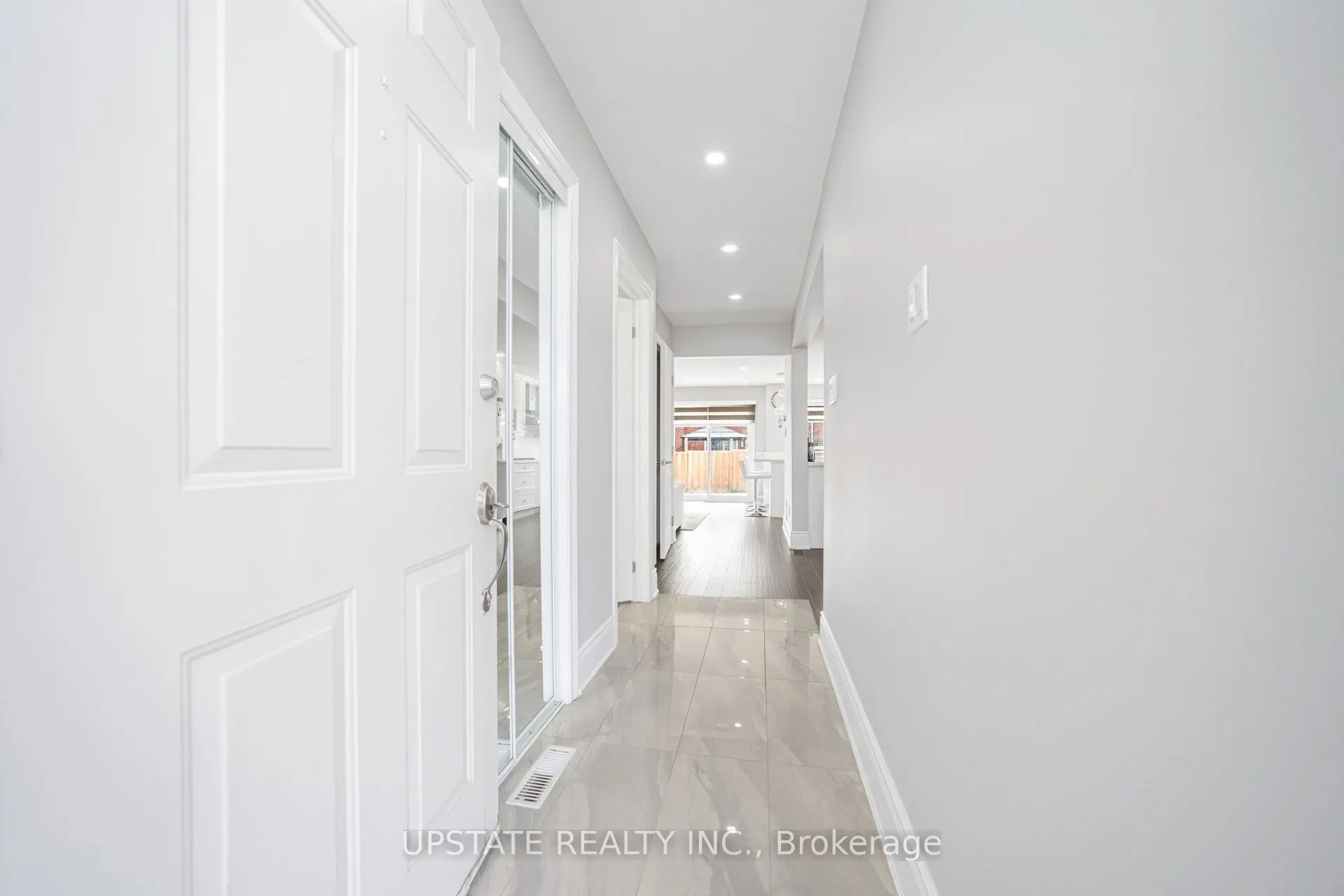 2 Trewartha Crescent