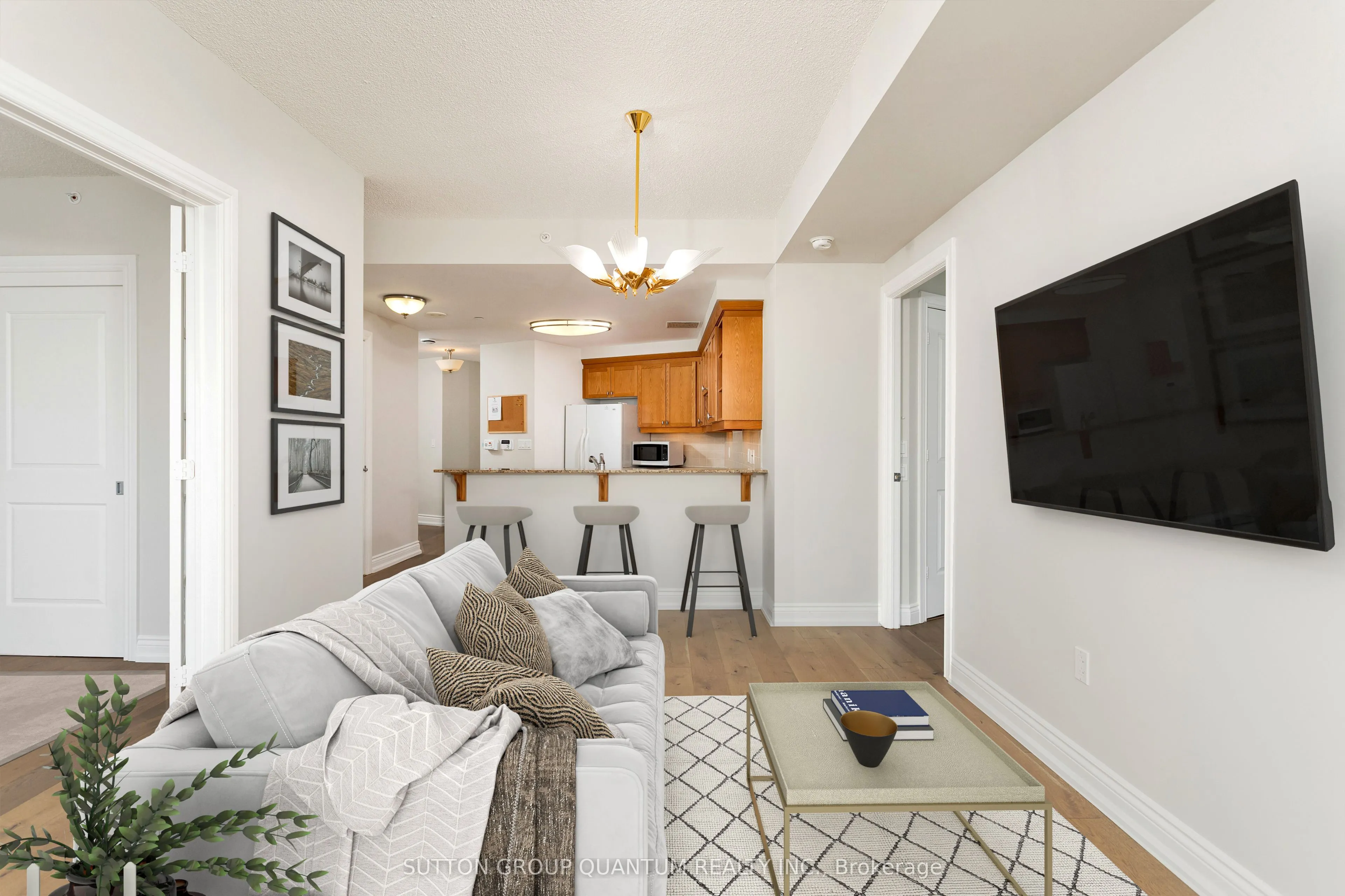 1665 The Collegeway, #1607