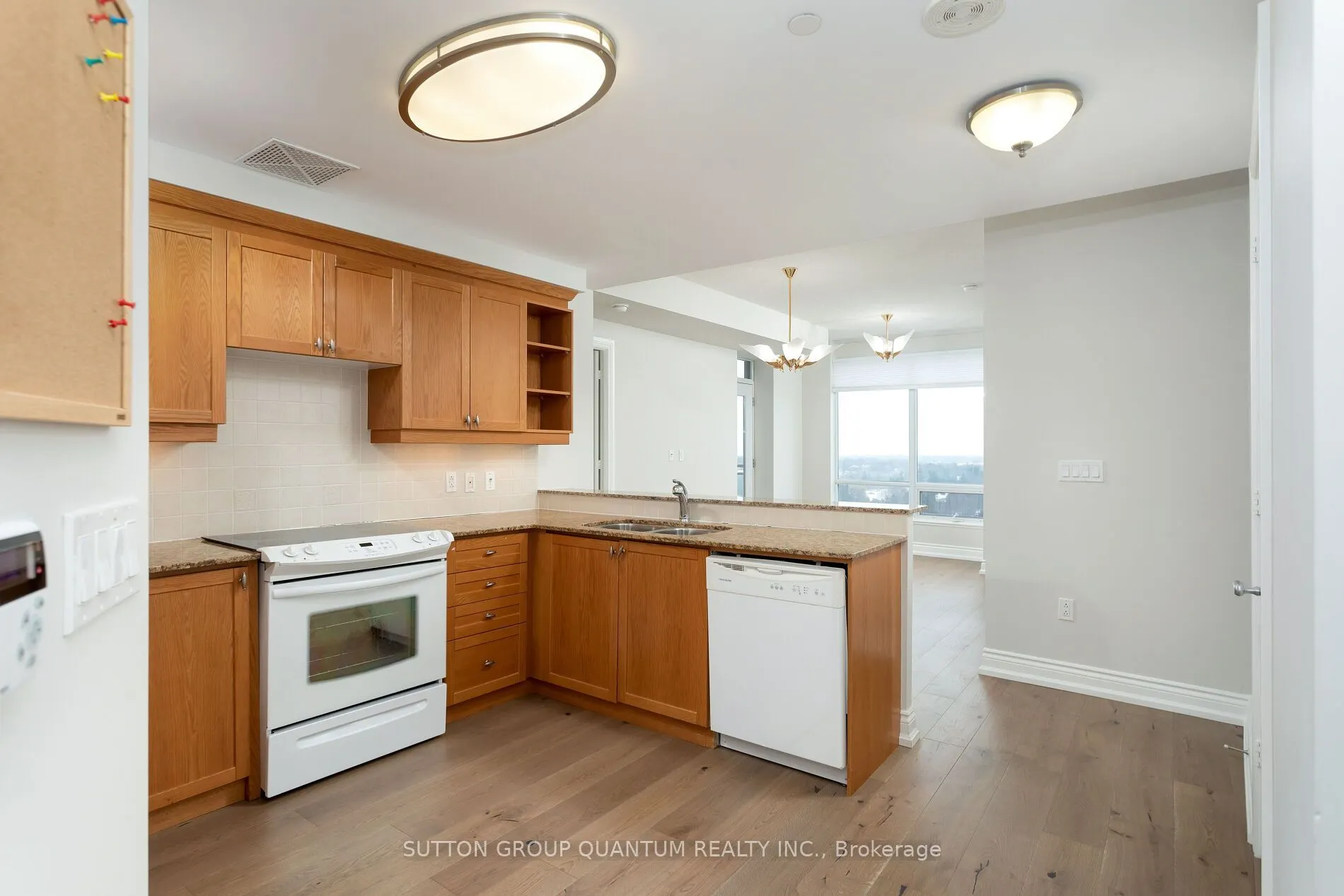 1665 The Collegeway, #1607