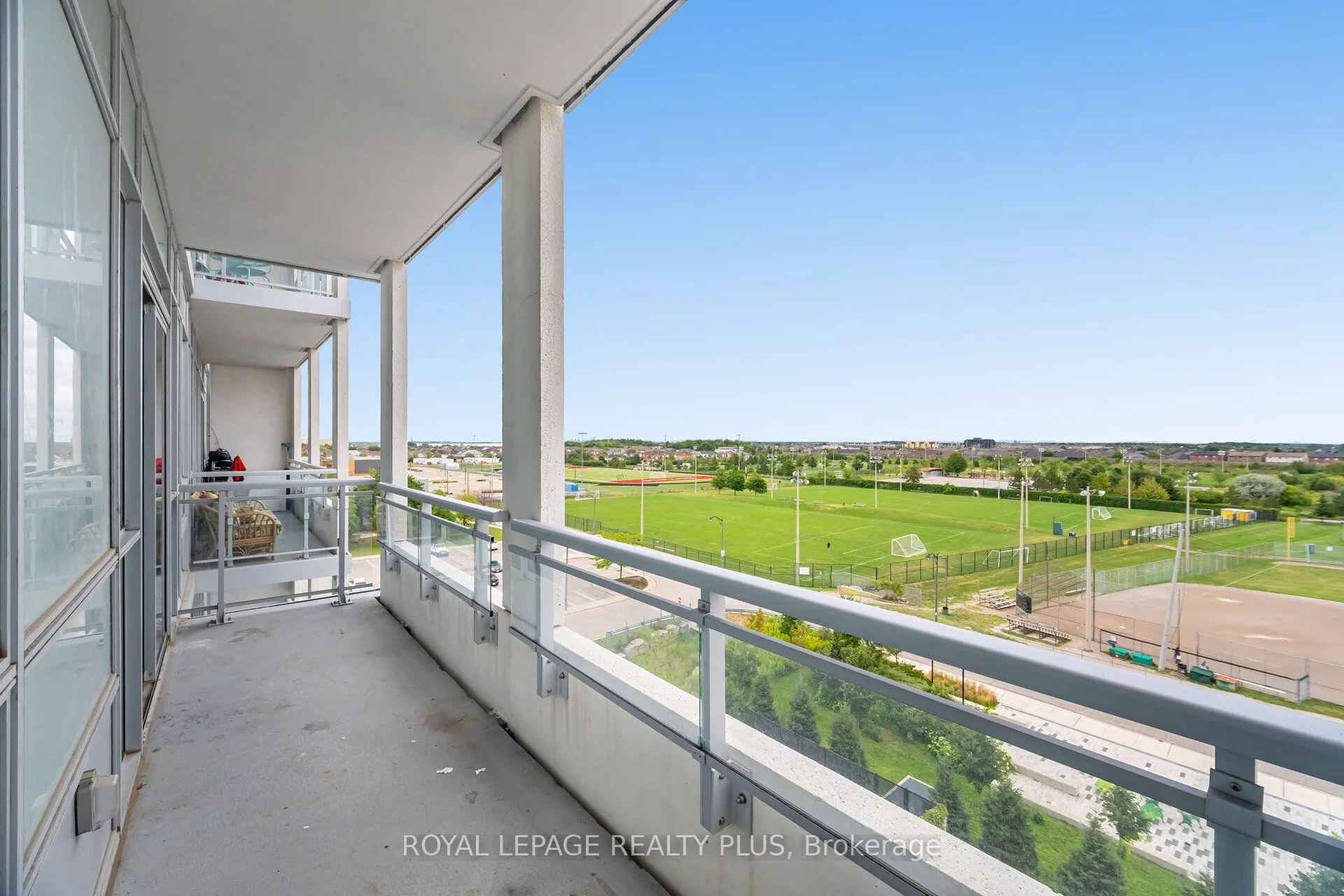 1050 Main Street E, #620