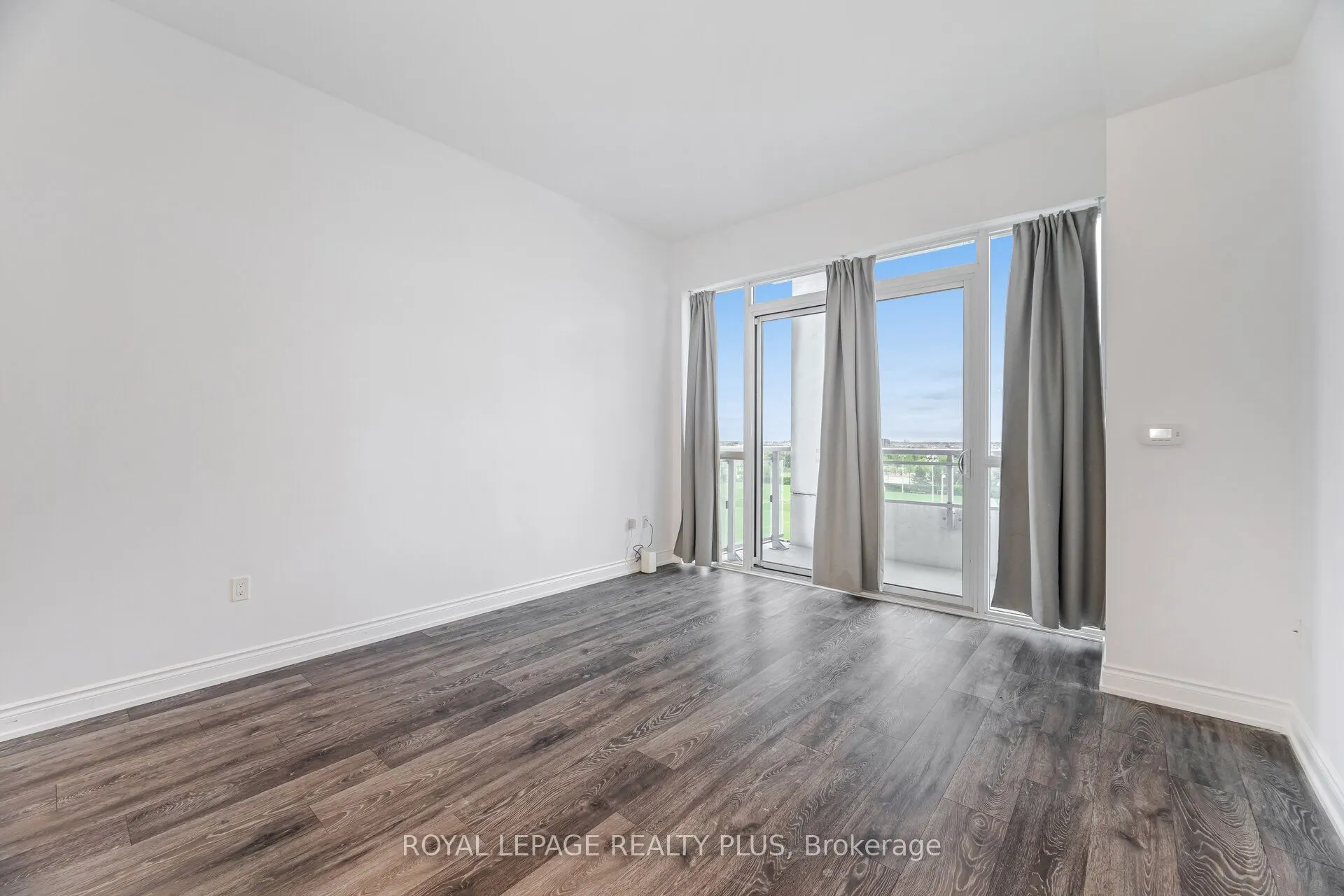 1050 Main Street E, #620