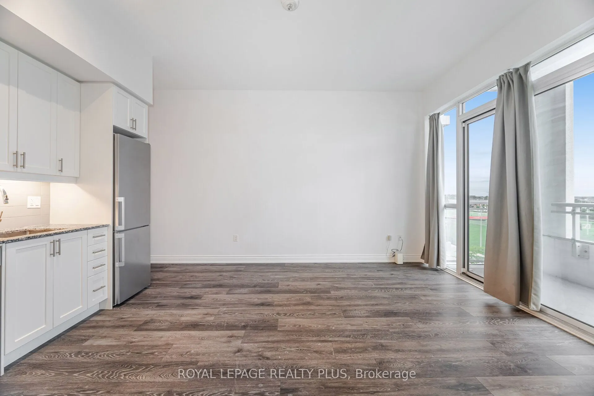 1050 Main Street E, #620