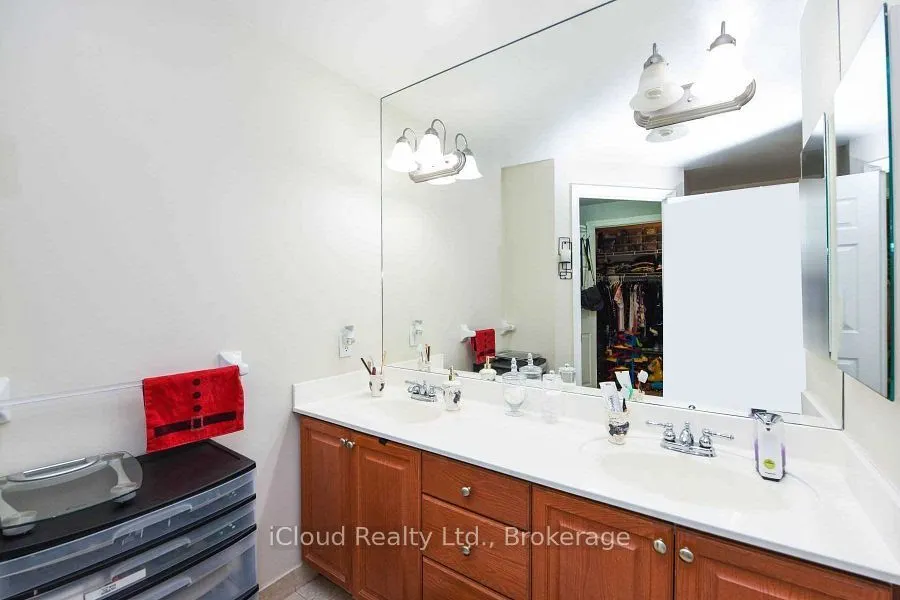 3888 Duke of York Boulevard, #2924