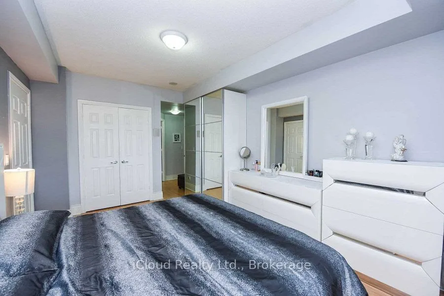 3888 Duke of York Boulevard, #2924