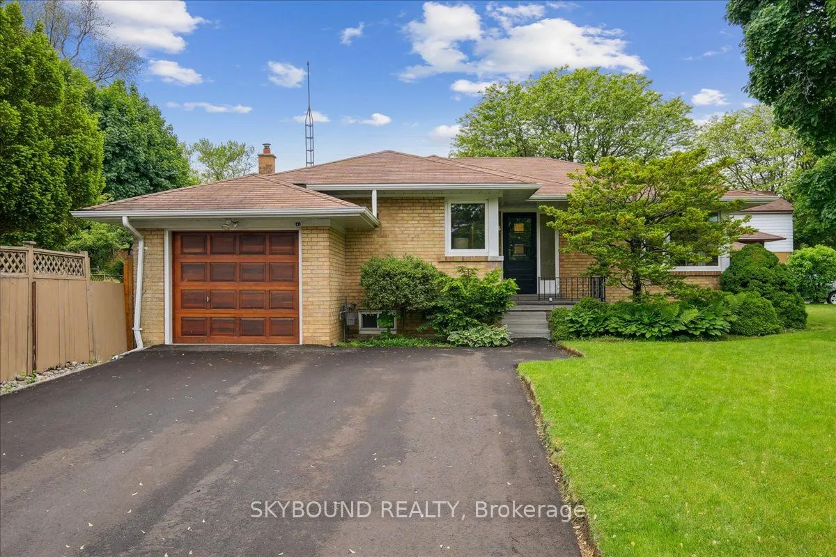 34 Appledale Road, #Main Floor