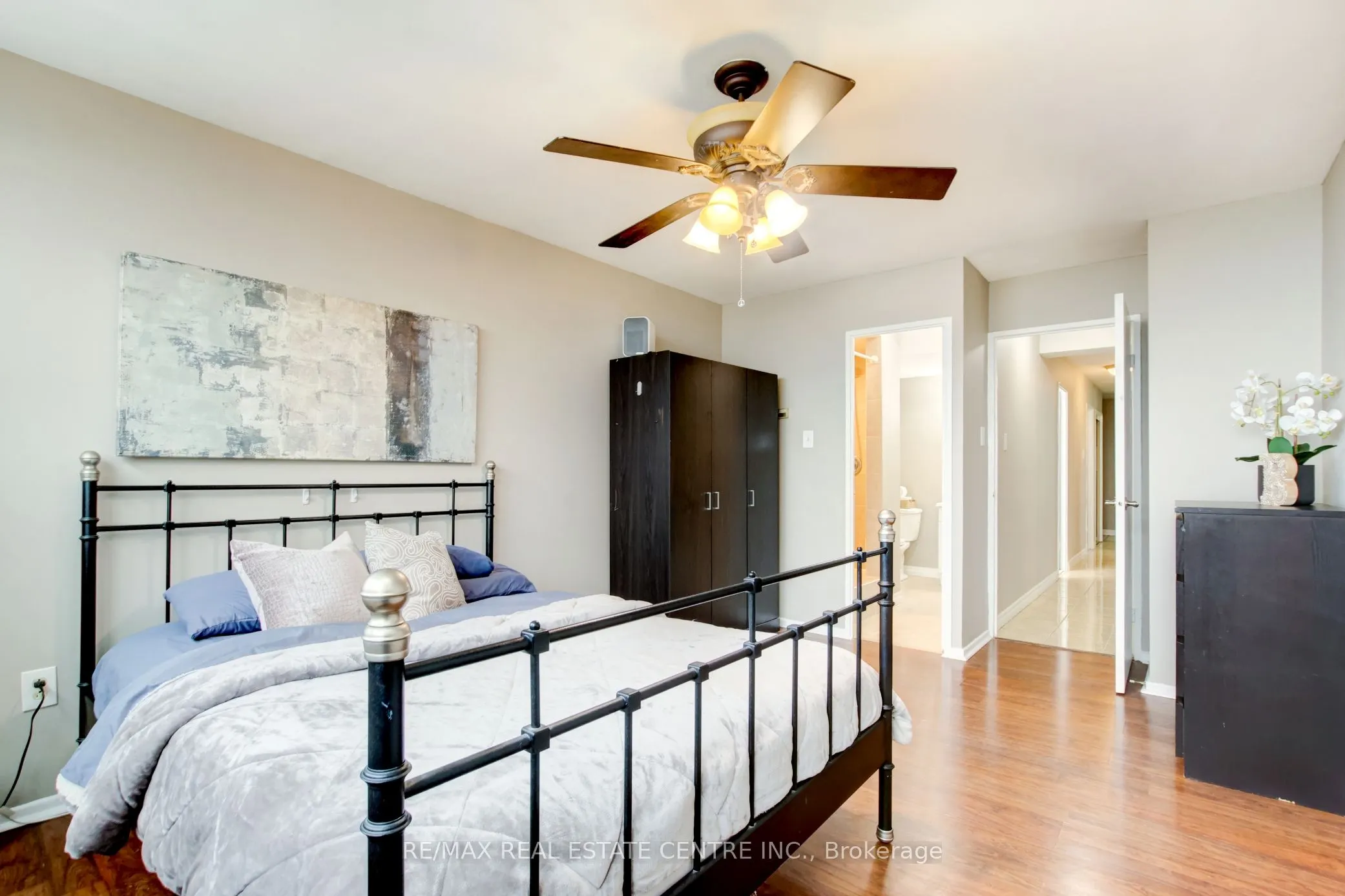 2345 Confederation Parkway, #1202