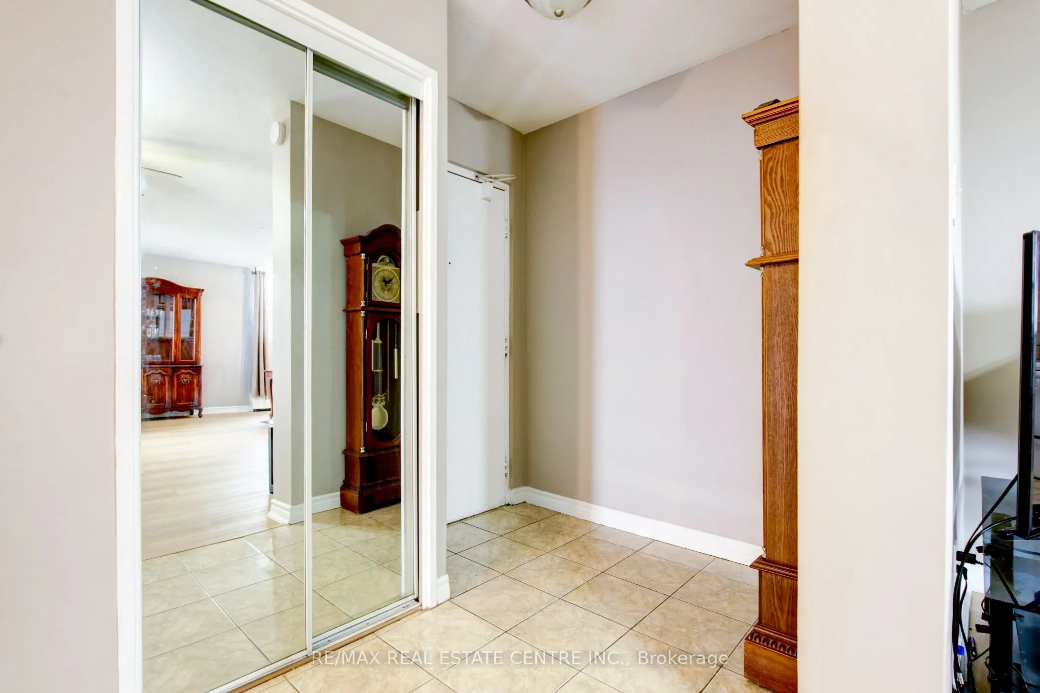 2345 Confederation Parkway, #1202