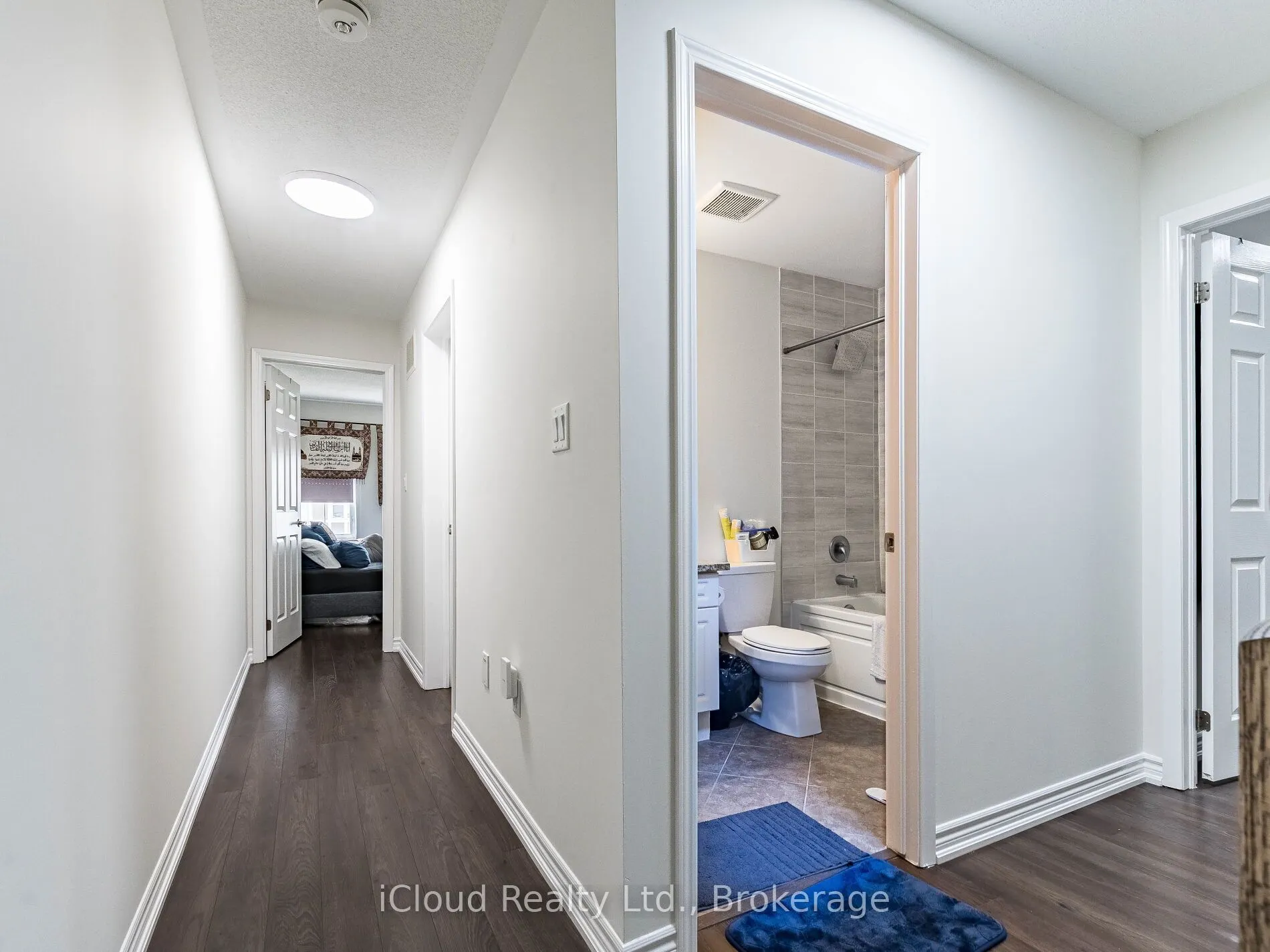 581 Allport Gate