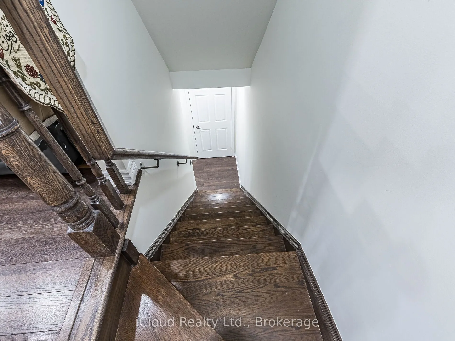 581 Allport Gate