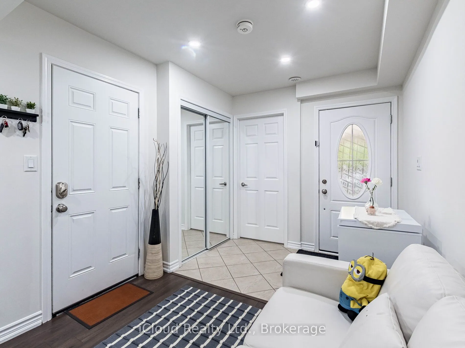581 Allport Gate
