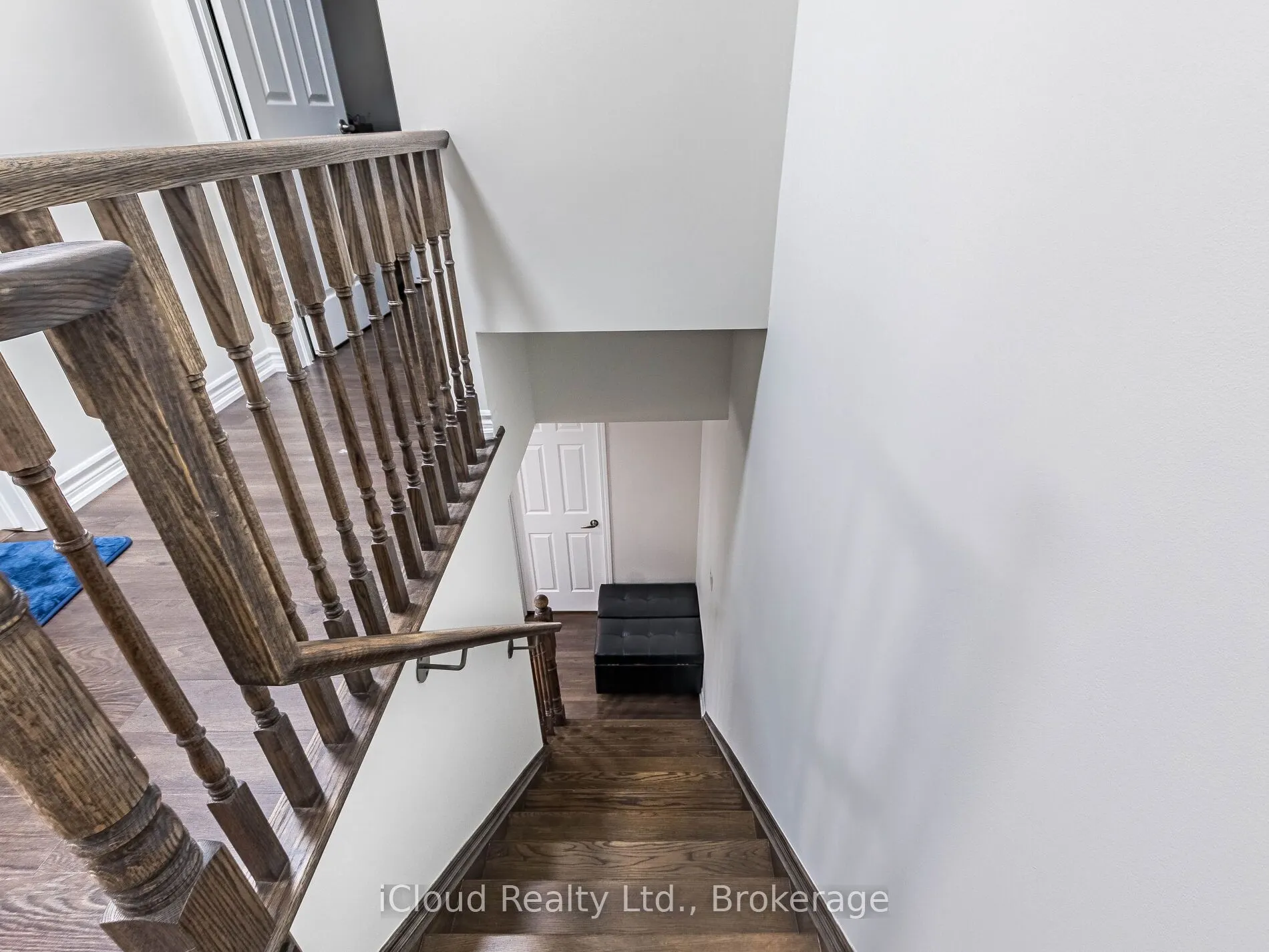 581 Allport Gate