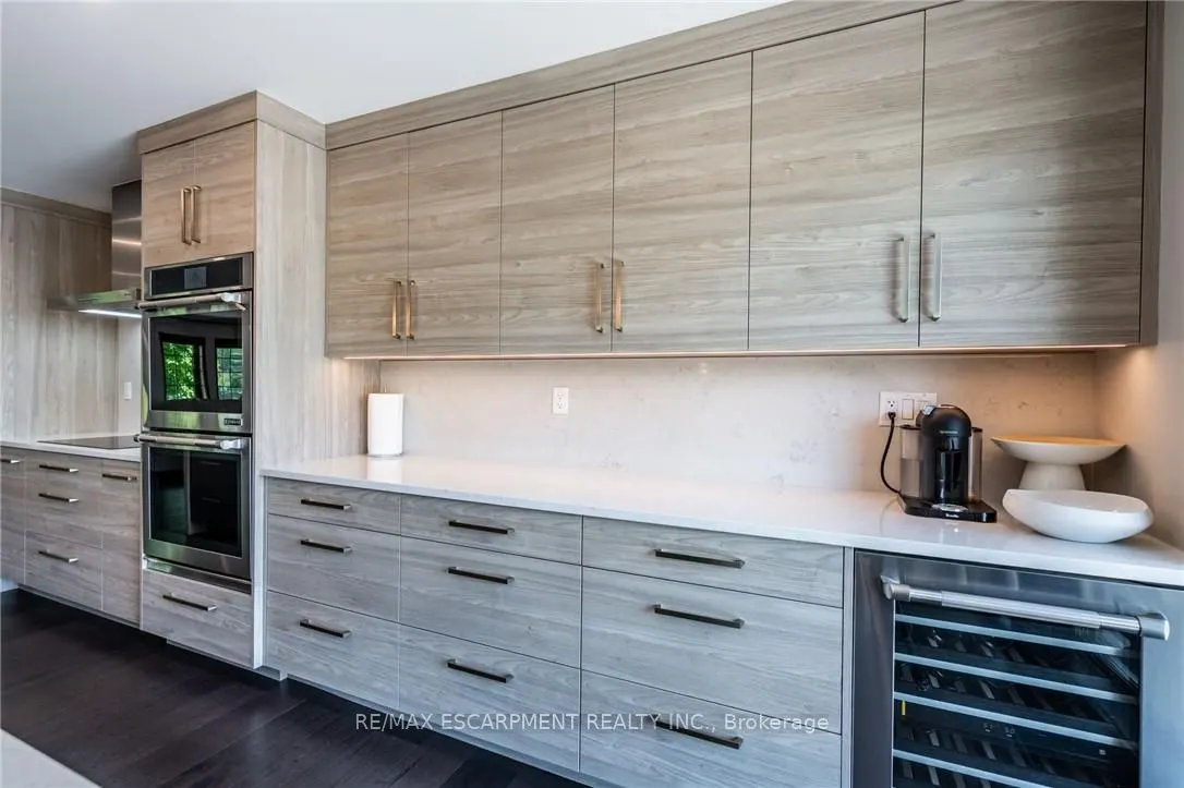 822 Danforth Place