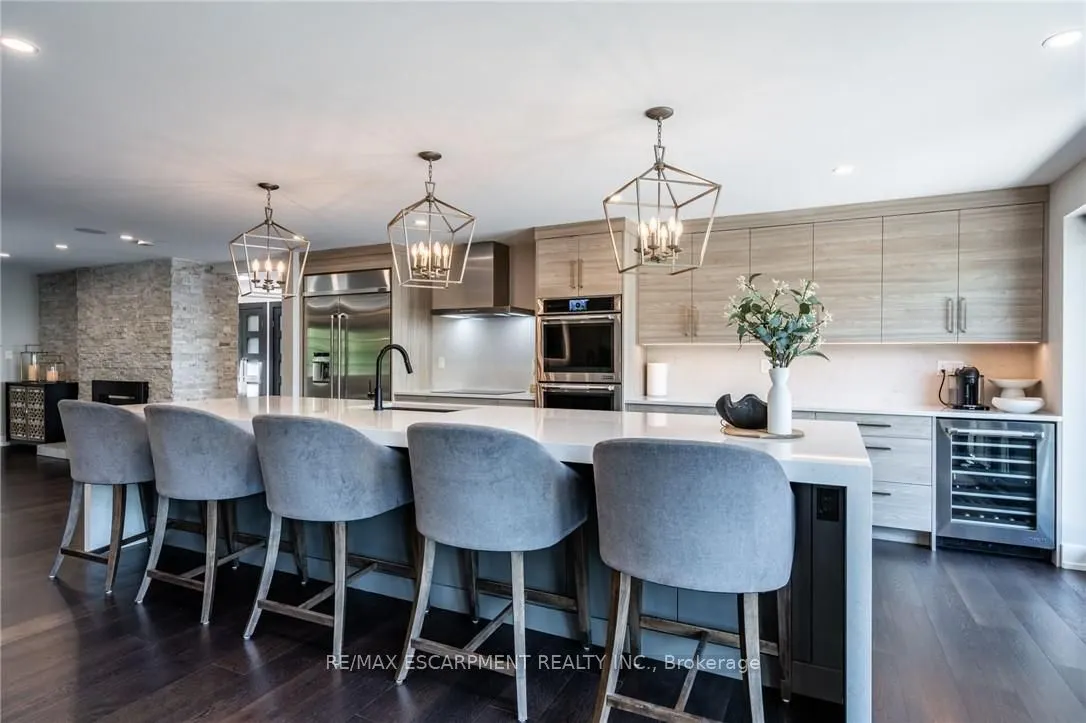 822 Danforth Place