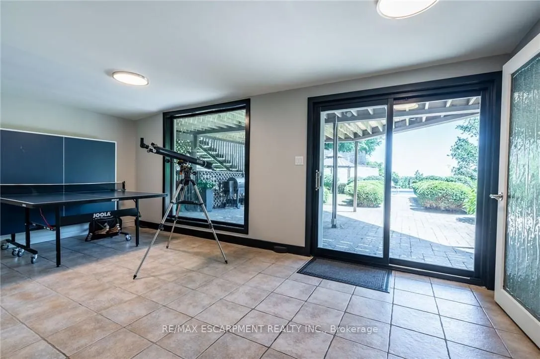 822 Danforth Place