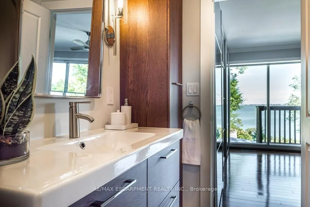 822 Danforth Place