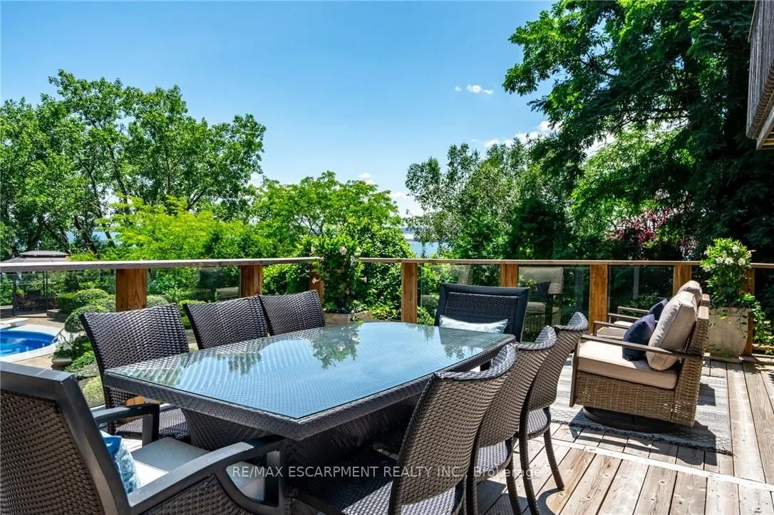 822 Danforth Place