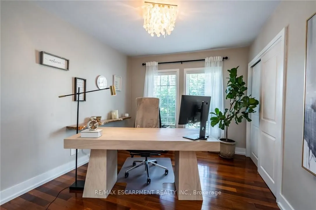 822 Danforth Place