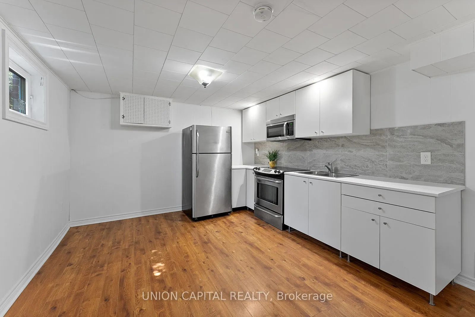 379 Tamarack Circle, #MAIN