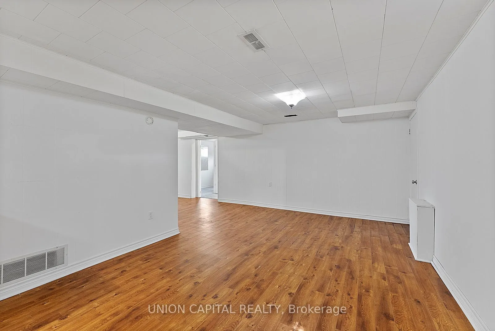 379 Tamarack Circle, #LOWER