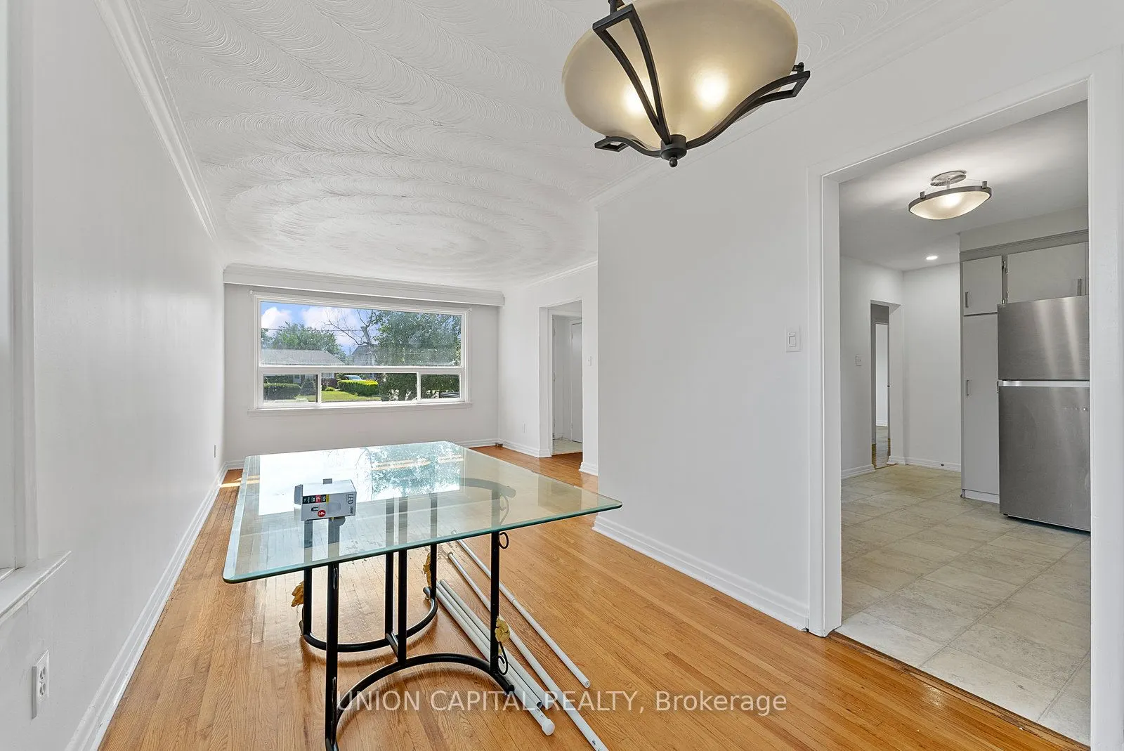 379 Tamarack Circle, #LOWER