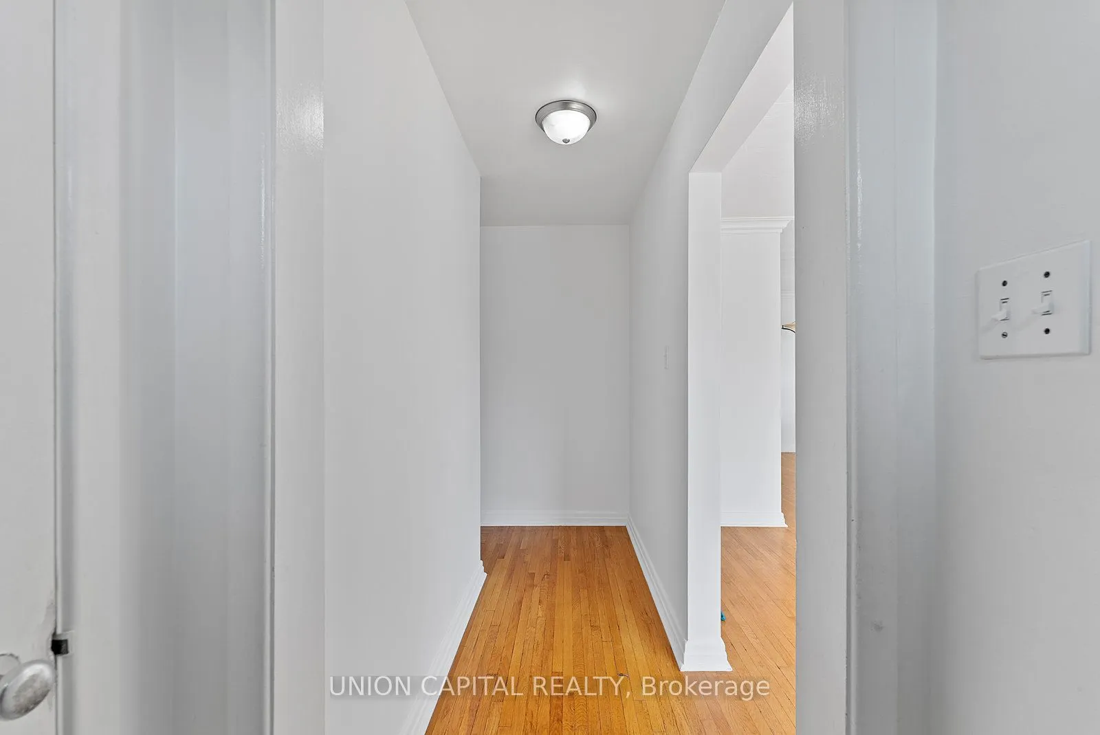 379 Tamarack Circle, #LOWER