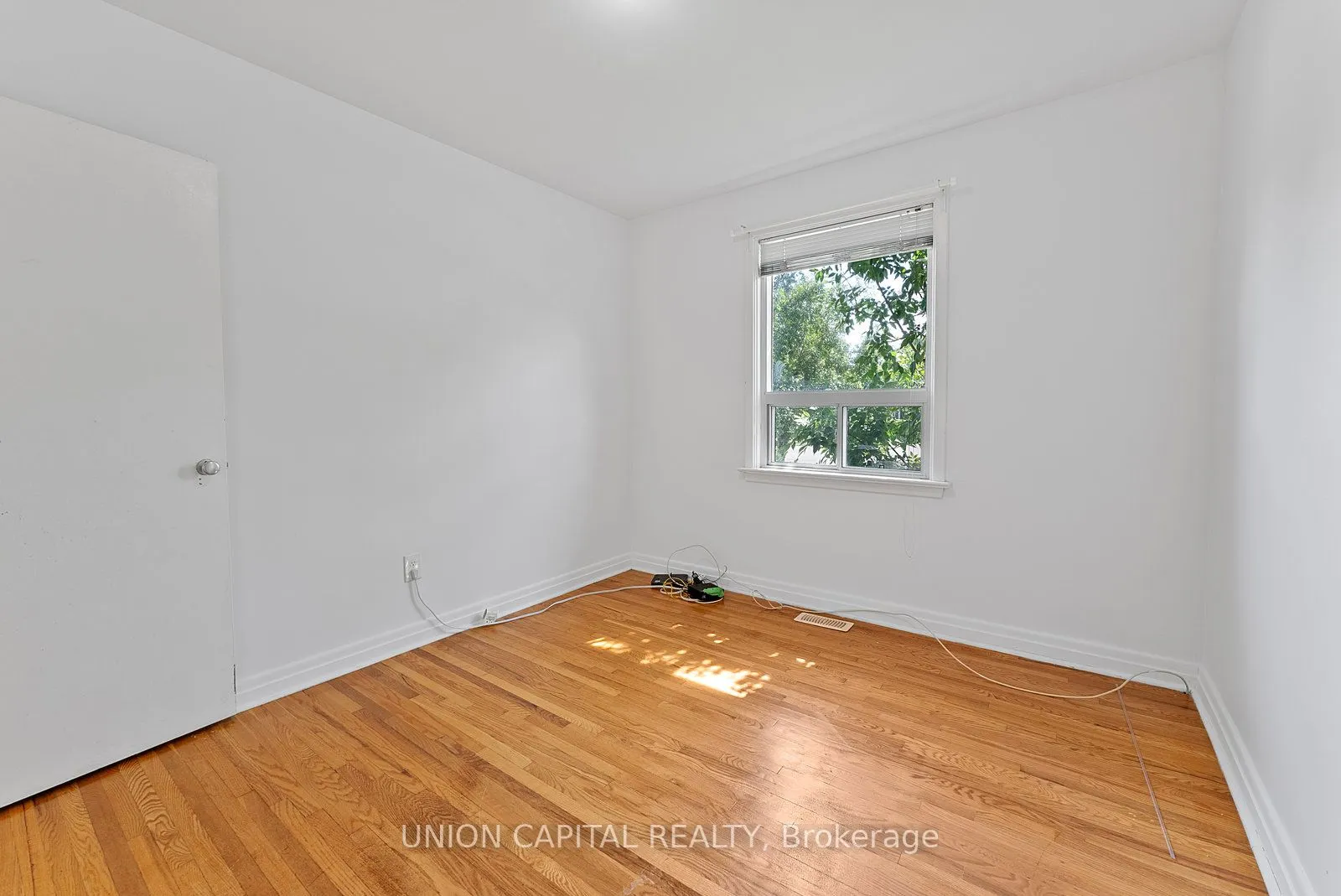 379 Tamarack Circle, #LOWER