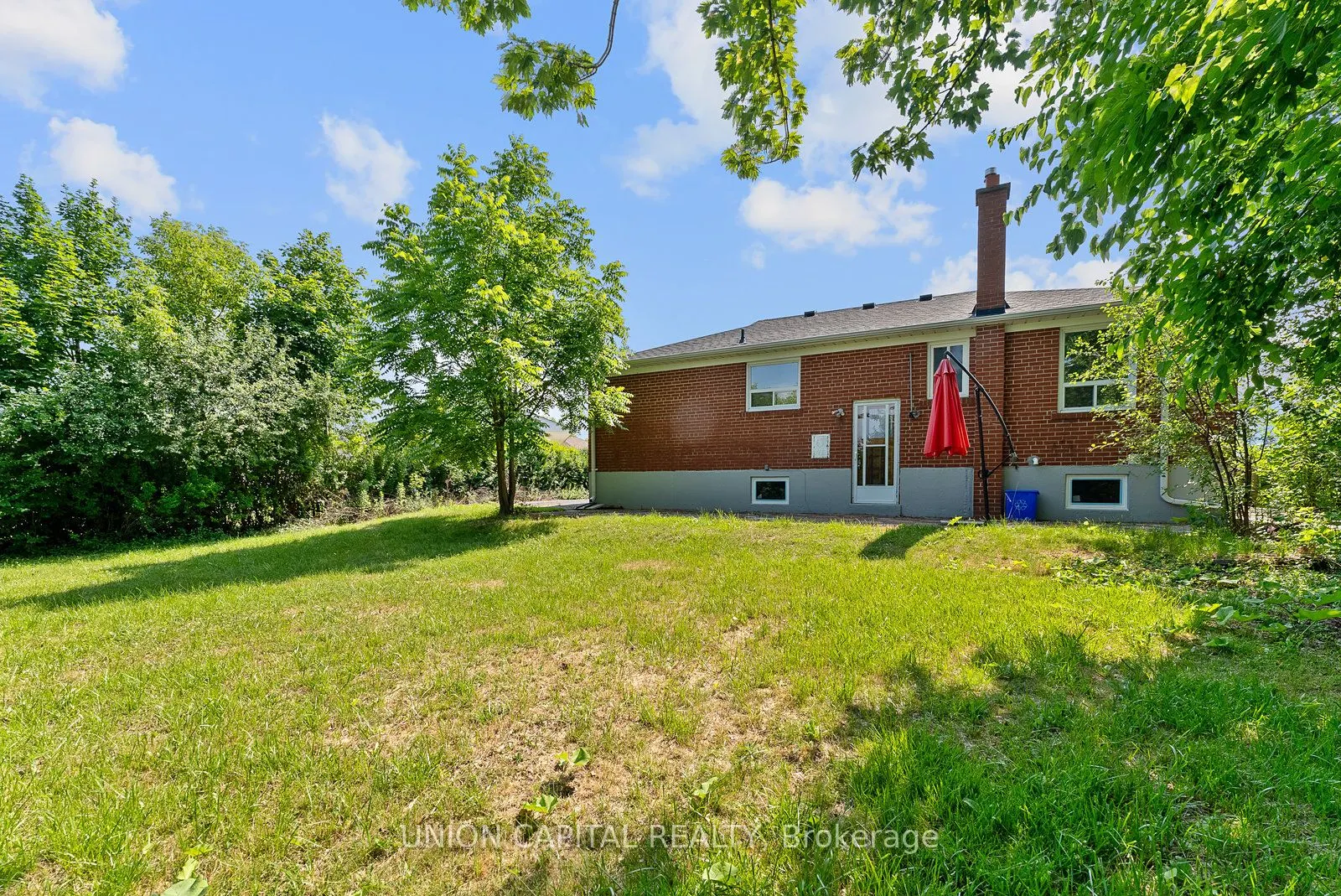379 Tamarack Circle, #LOWER