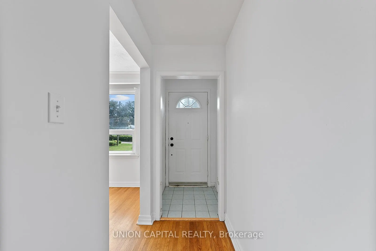 379 Tamarack Circle, #LOWER