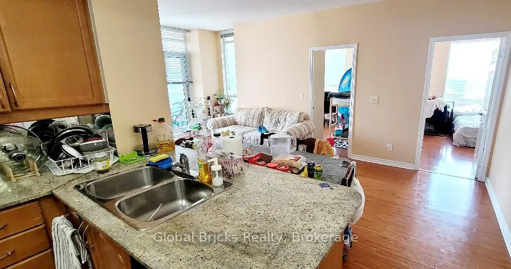 388 Prince Of Wales Drive, ##1502